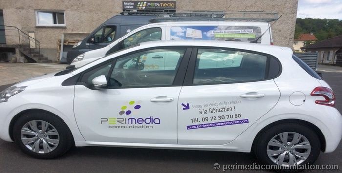 Véhicule perimediacommunication Véhicule perimediacommunication
